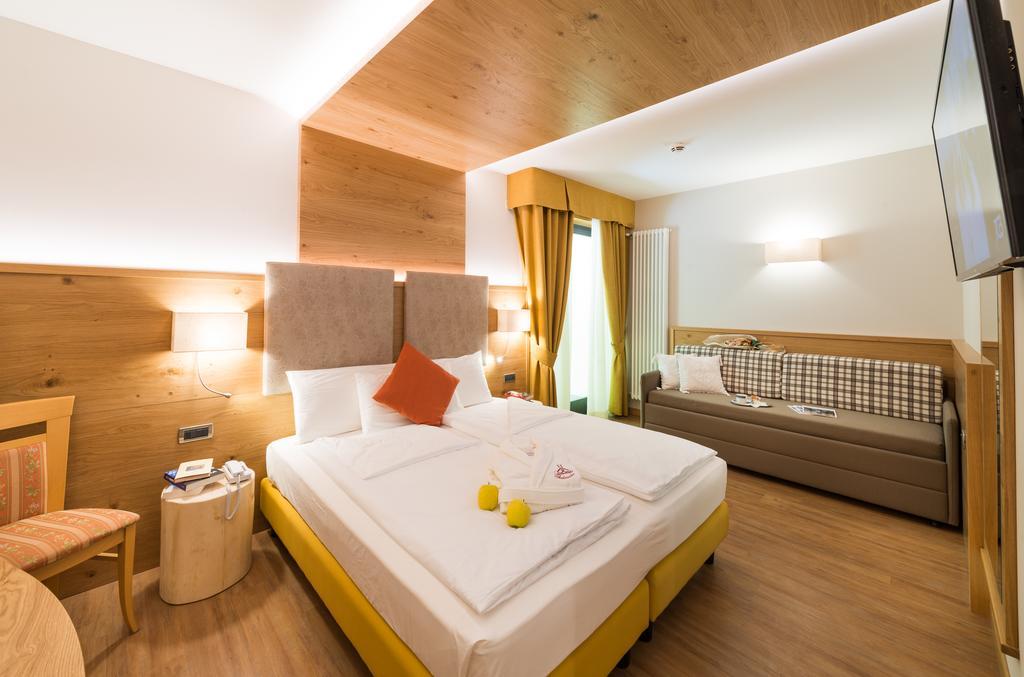 Hotel Ambassador Levico Terme Ngoại thất bức ảnh