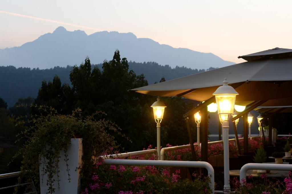 Hotel Ambassador Levico Terme Ngoại thất bức ảnh