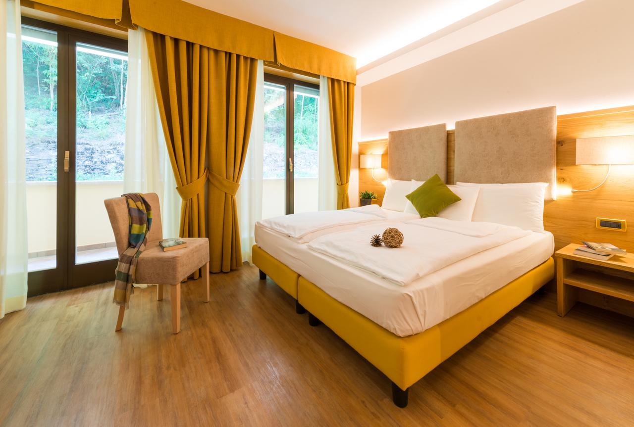 Hotel Ambassador Levico Terme Ngoại thất bức ảnh