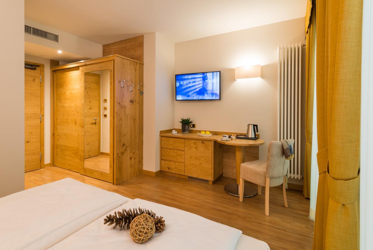 Hotel Ambassador Levico Terme Ngoại thất bức ảnh